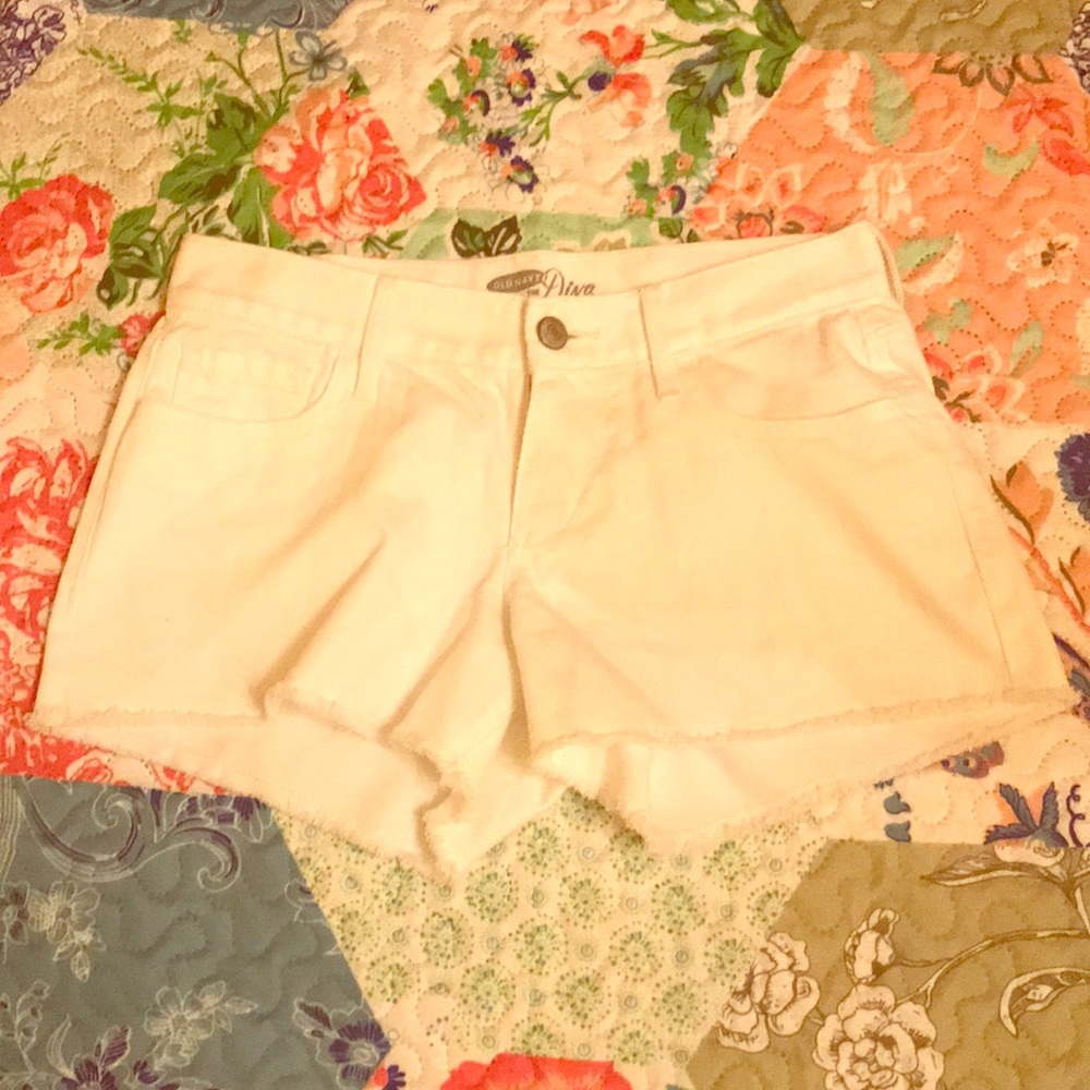 White women’s jean shorts